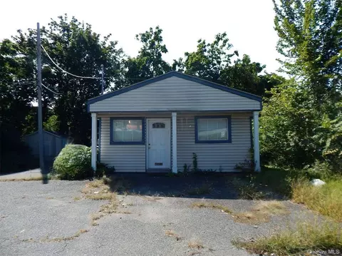 119 S Main St #B, Ramapo, NY 10977