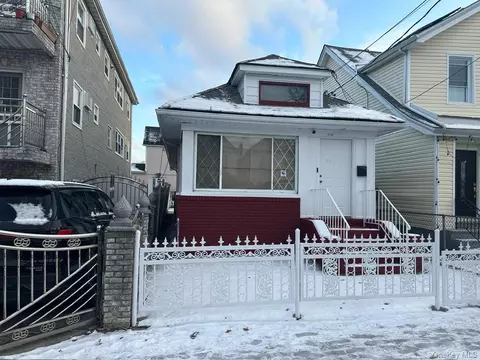 12704 97th Ave, South Richmond Hill, NY 11419