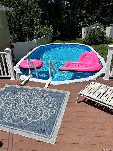 7 Bittersweet Dr Danbury, Danbury, CT 06811