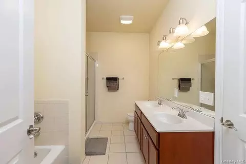 Bath - 31 Barley Ln, Patchogue, NY 11772 photo 2 of 2