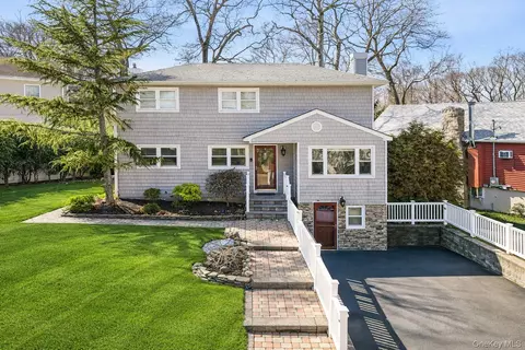 306 Sound Beach Blvd, Sound Beach, NY 11789