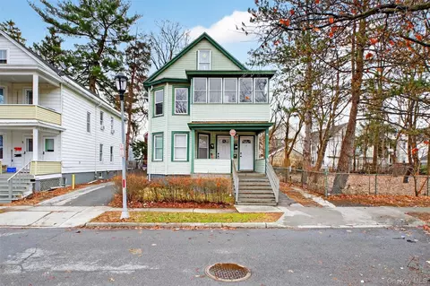 11 Manitou Ave, Poughkeepsie, NY 12603