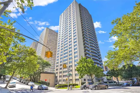 66-36 Yellowstone Blvd #A10, Forest Hills, NY 11375