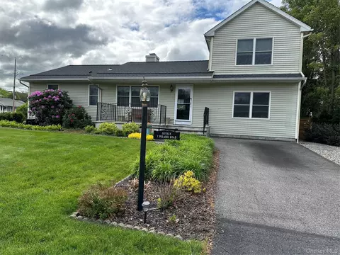 Exterior - 7 Pulaski Rd #7, Fishkill, NY 12524 photo 10 of 17