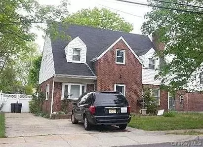 86 W Clinton Ave, Roosevelt, NY 11575