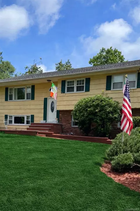 16 S Monsey Rd, Ramapo, NY 10952