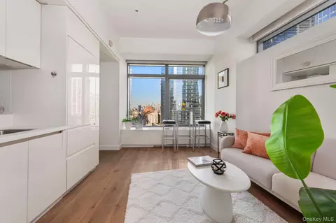 123 Washington St #30F, New York, NY 10006