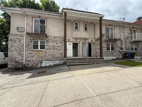 1754 Givan Ave, New York, NY 10469
