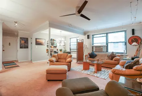 35 Rockledge Rd #2A, Greenburgh, NY 10530