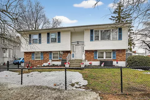 3 Samsondale Ave, West Haverstraw, NY 10993