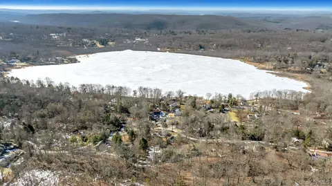 10 Beech Rd, Lewisboro, NY 10590