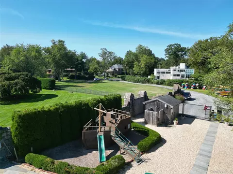 Exterior - 9 Rye Rd, Rye, NY 10580 photo 7 of 7