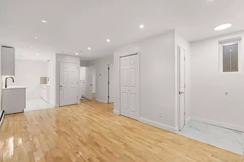 385 Vernon Ave #1A, Brooklyn, NY 11206