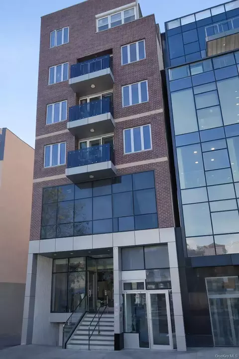 818 60th St #6B, Brooklyn, NY 11220