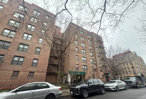 33-47 91st St #5A, Jackson Heights, NY 11372