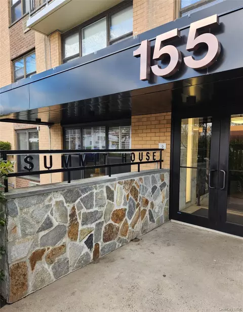 155 Ferris Ave #1K, White Plains, NY 10601