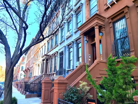 119 W 122nd St, New York, NY 10027
