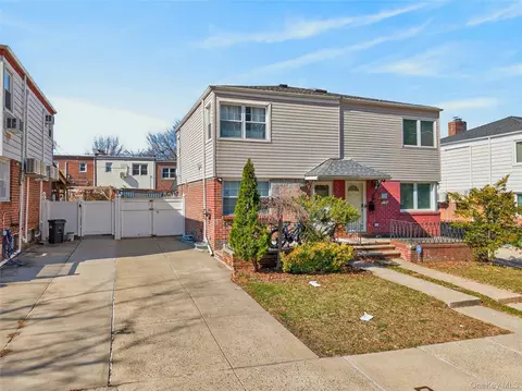 69-20 199th St, New York, NY 11365