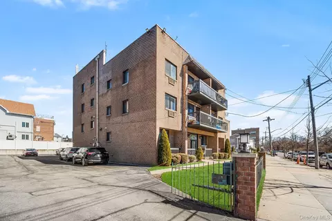 9711 N Conduit Ave #3C, Ozone Park, NY 11417
