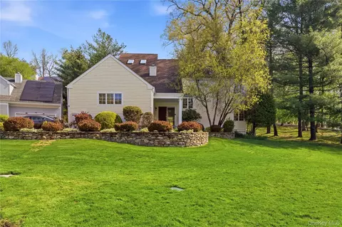 5 Elizabeth Ct, Briarcliff Manor, NY 10510