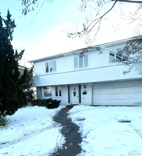 2794 Lincoln Blvd, Merrick, NY 11566