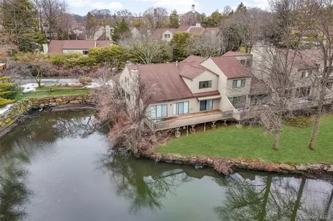 601 Fairway Grn, Mamaroneck, NY 10543