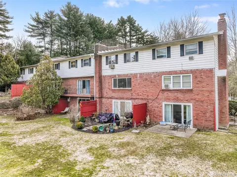 48 Brittany Dr #D, West Hurley, NY 12491
