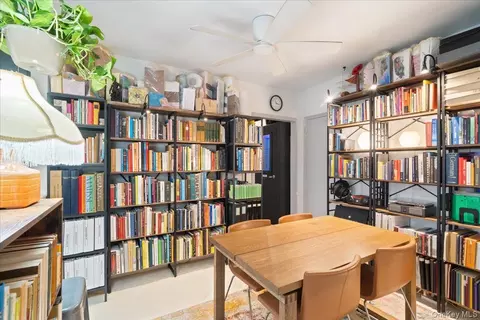 620 W 239th St #3A, New York, NY 10463