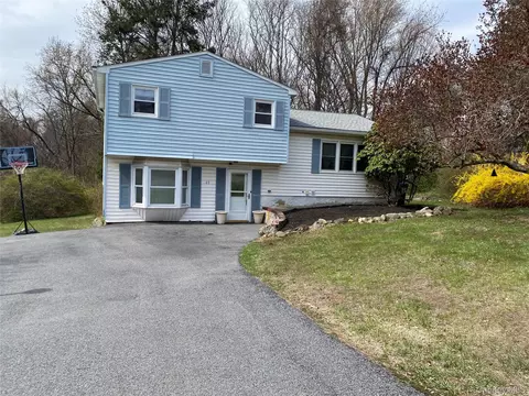 43 Duelk Ave, Monroe, NY 10950