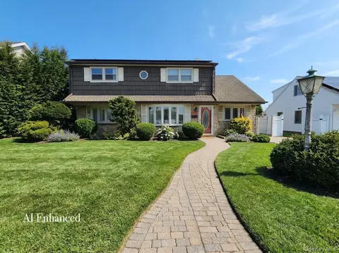 3591 Fiddler Ln, Bethpage, NY 11714