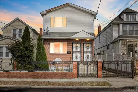 16421 109th Dr, New York, NY 11433