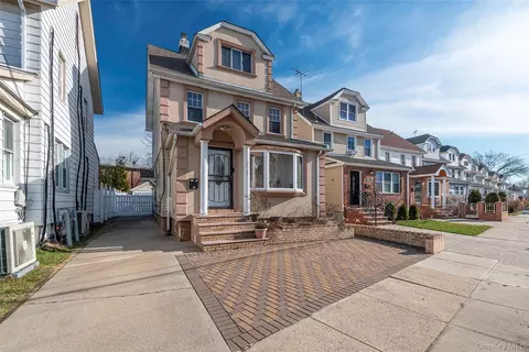 230-15 88th Ave, New York, NY 11427