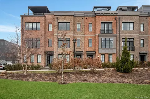 203 Palisades Blvd, Mount Pleasant, NY 10591