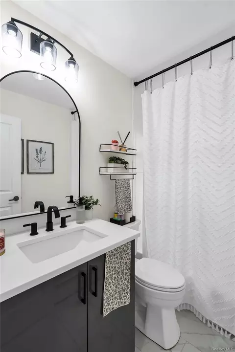 Bath - 43 Fair Harbor Dr #43 3, Patchogue, NY 11772 photo 1 of 1