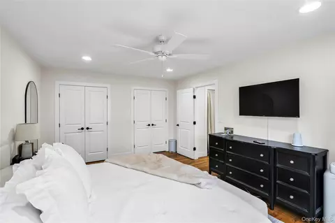 Bedroom - 43 Fair Harbor Dr #43 3, Patchogue, NY 11772 photo 2 of 2