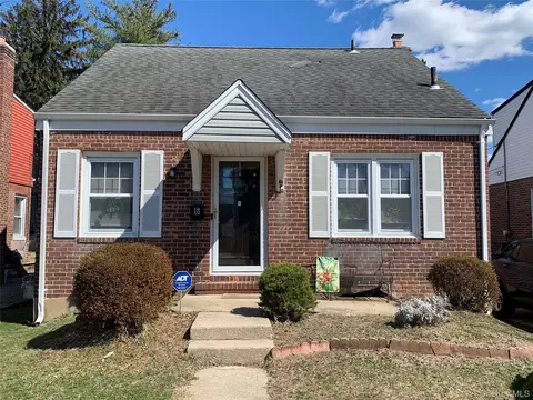 6 Wilton St, North Hempstead, NY 11040