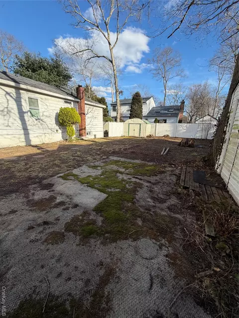 Exterior - 60 Webb Ave, Patchogue, NY 11772 photo 4 of 7