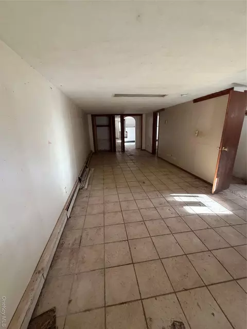 Entry Way - 60 Webb Ave, Patchogue, NY 11772 photo 1 of 1