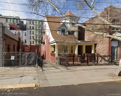 3207 Wallace Ave, New York, NY 10467