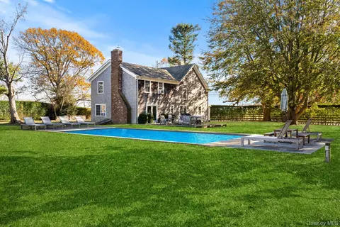 35335 Main Rd, Orient, NY 11957