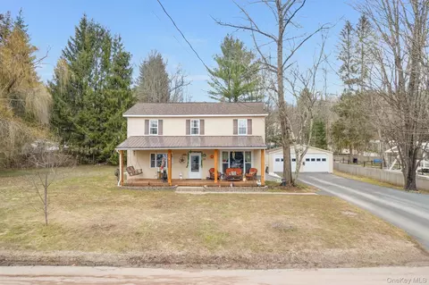 11 Gale Rd, Mongaup Valley, NY 12762