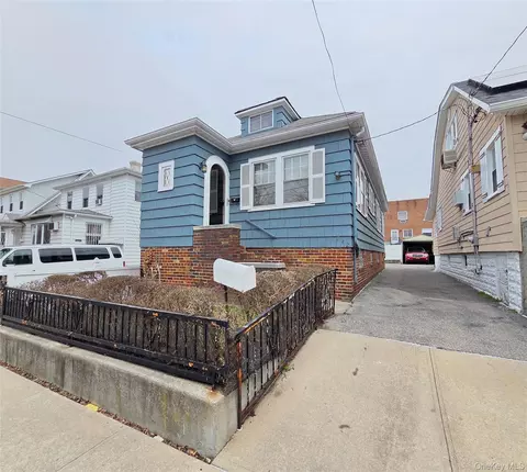 242 Graff Ave, New York, NY 10465