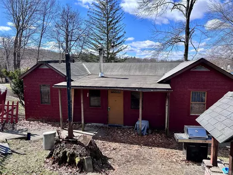 759 E Hillside Rd, Wappinger, NY 12590