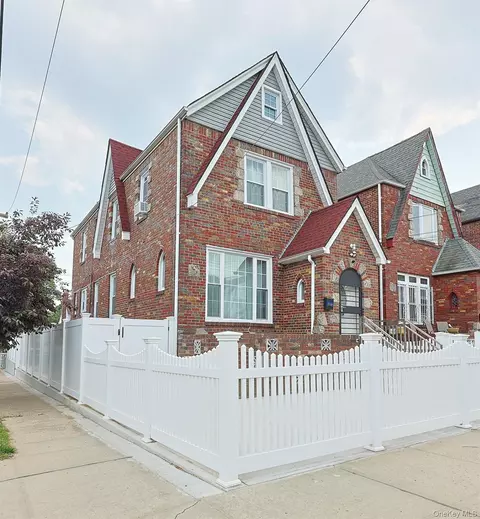 19168 115th Rd, New York, NY 11412