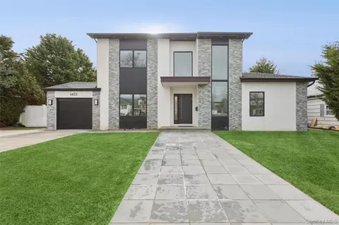 1453 Park St, Atlantic Beach, NY 11509