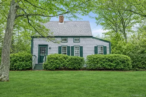 5050 Pequash Ave, Cutchogue, NY 11935