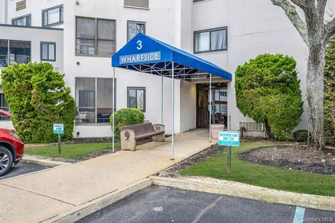 725 Miller Ave #439, Freeport, NY 11520