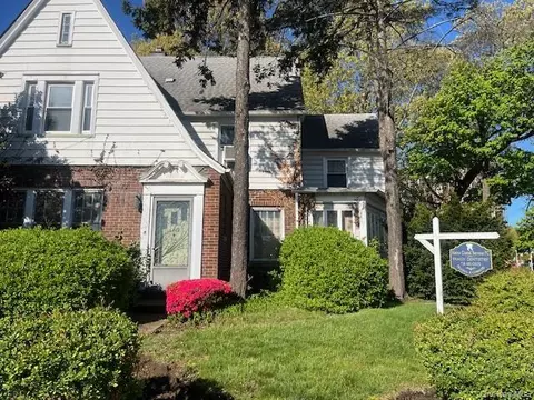 10922 Myrtle Ave, New York, NY 11418
