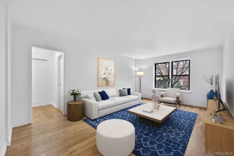 37-20 87th St #1D, Jackson Heights, NY 11372