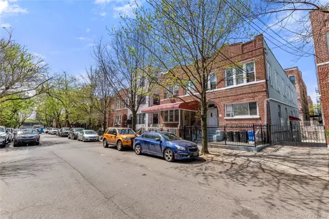 1049 Ward Ave, New York, NY 10472